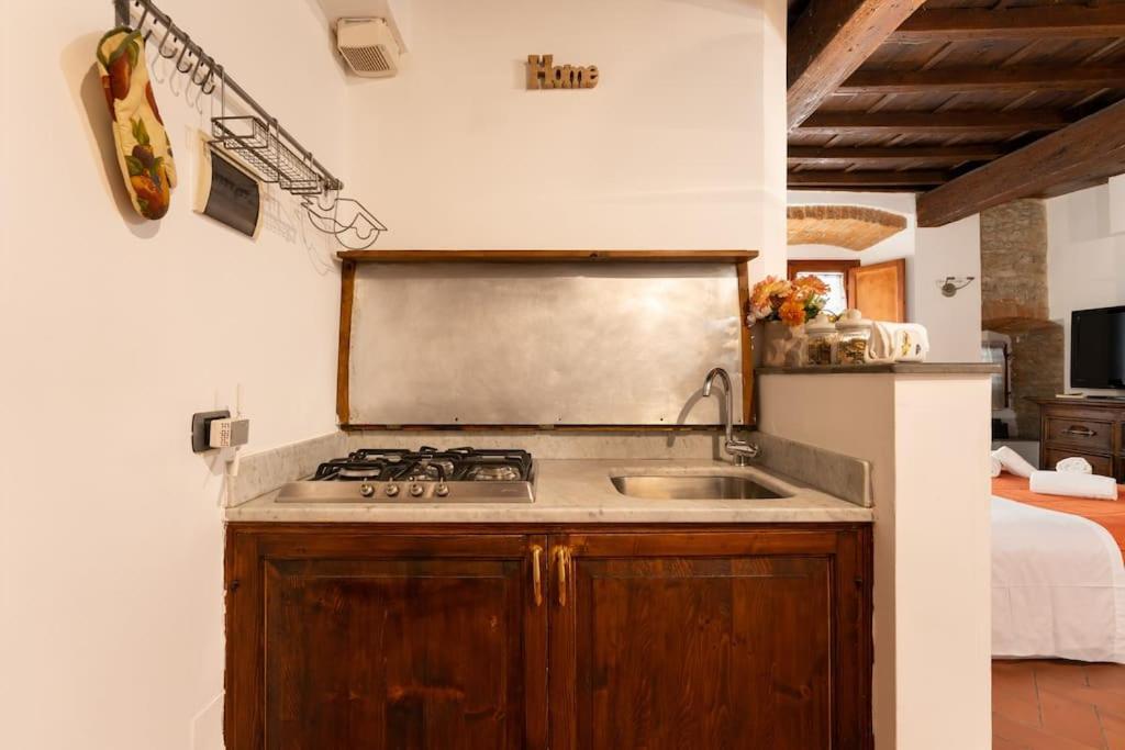 Keys Of Italy - Corsob 9 - Florentine Studio Close To Palazzo Vecchio فلورنس المظهر الخارجي الصورة